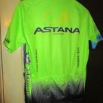 Új Astana fluoreszkáló zöld L-es méretű kerékpáros felső, csapat mez eladó! fotó