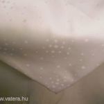 Fehér vékony selyem anyag fotó