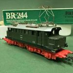 PIKO mozdony --- PIKO BR 244 --- vintage mozdony - vasútmodell eredeti dobozában... fotó