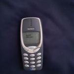 RETRO Nokia 3310 mobiltelefon (kék tokkal) fotó
