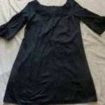 fekete selyem ruha 3/4 ujjú elől muszlin betét fotó
