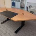 Bükk színű főnöki asztal, íróasztal - 240x110 cm, használt irodabútor fotó