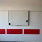 Sínen mozgatható Whiteboard, fehér tábla, írótábla fotó