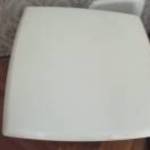 Szép állapotban lévő fehér színű dohányzó asztal eladó fotó