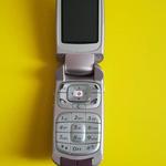 Samsung e530 mobil eladó nem reagál semmire sem. fotó