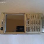 Sony ericsson p990 telefon eladó , működik de nem tölt ! fotó
