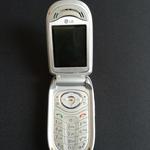 LG F2400 telefon eladó akku nincs teszteletlen fotó