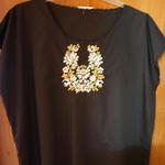 2XL-es fekete női blúz kalocsai drapp hímzéssel eladó fotó