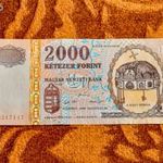 2000 -es ropogós Aranyfémszálas Millenniumi 2.000 Forint vízjeles fémszálas bankjegy ! (L1747) fotó