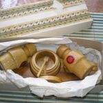 Fából készült só borstartó tálcán Moldván szuvenír retró dobozában nem használt fotó