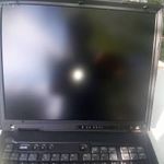 IBM T42 laptop hibas felkonfig... fotó