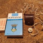 Retro sopianae szofi reklám zsebrádió fülhallgatójával dohány cigaretta szocreál kádár fotó