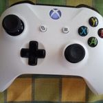 M-41 Xbox One S 1 Tb Gép + Tartozékok + 77 Db Csúcs Ajándék Eredeti játék fotó
