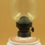 Régi kézműves petróleum lámpa, 23 cm magas cilinder nélkül. fotó