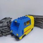 Lego Duplo mozdony, lego duplo vonat SZERVÍZELT + 12 db szürke kanyar sín fotó