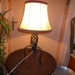 Kovácsolt vas asztali lámpa bőr ernyővel ( B ) ( ... ) fotó