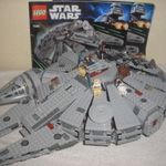 Lego Star Wars - Millenium Falcon (7965) katalógussal fotó