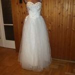 Új! Álomszép fűzős hátú gyöngyökkel és flitterekkel díszített menyasszonyi ruha 40 42 44 -es NMÁ fotó