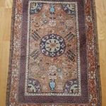 Használt kézi csomózású perzsa szőnyeg, 76 x 116 cm fotó
