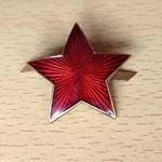 Munkásőr zománcos vörös csillag sapkarózsa kommunista karhatalom sapkajelvény, szép állapot! fotó