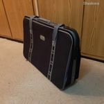 Két kerekű gurulós bőrönd 77x50x20 cm személyes átvétellel Szegeden fotó