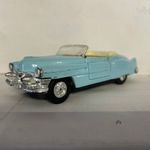 Cadillac deville coupe. 1954. .Fém, nyitható ajtók. gumis kerekekkel, (Nagy Matchbox méretű ) fotó