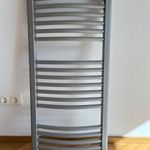 Törölközőszárító radiátor fürdőszobába, új, ezüst szürke fotó