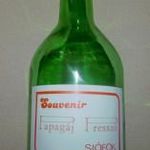 Papagáj Presszó, Siófok. Souvenir üveg. 0.7L-s emléktárgy, szuvenír palack. Vendéglátás, Balaton. fotó