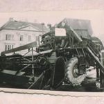 Kombájn aratógép traktor Rákosi gépállomás mezőgazdaság agrár fotó - 1950-es évek helytörténet fotó