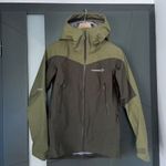 Norrona falketind Gore-Tex kabát női fotó