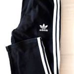 Fekete ADIDAS jeles gyerek szabadidő nadrág 152-es (Db.: 60-70-(80) cm) fotó