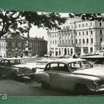 Képeslap, Pécs, Széchenyi tér részletek, gimnázium, dzsámi, autó, wartburg, skoda, taxi, városháza fotó