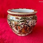 GYÖNYÖRŰ KÍNAI PORCELÁN KASPÓ, KÉZZEL ÉS DOMBORFESTETT, 20 CM MAGAS | SZÉP ÁLLAPOTBAN! fotó