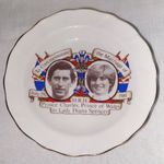 Diana és Károly esküvőjére kiadott Angol porcelán emlék tányér 1981-ből fotó