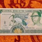 1991 - 1995 -ig hajtatla GAMBIA - 10 Dalasis vízjeles fémszálas bankó UV aktivitással !! (L2152) fotó