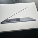 Apple MacBook Pro 15, 2019 (kigogástalan!) fotó