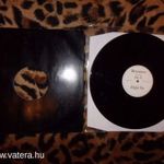 MICHAEL JACKSON FOTÓFÜZET+ KONCZ ZSUZSA MAXI ZÚGJATOK HARANGOK 1968.SP+ BEYONCE PROMO DEJA VU 12" fotó