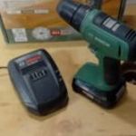 Bosch Univerzal Drill Akus Csavarbehajtó 18V 30NM 1FT NOMÁ fotó