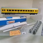 A57 H0 1: 87 Piko kísérő mérőkocsi Messwagen forgózsámolyos személyvagon + Roco 40305 világítás fotó