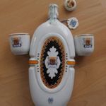 Hollóházi porcelán pálinkás üveg + 2 feles pohár fotó