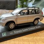 Toyota Land Cruiser Prado 1/24 autó fotó