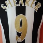 Retro eredeti adidas Newcastle United focimez, Alan Shearer! fotó