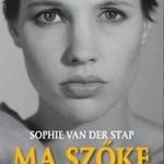 Sophie van der Stap: Ma szőke vagyok - lány kilenc parókával (*47) fotó