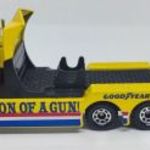 MATCHBOX RACING TEAM "STP" RACE SET Kenworth Cabover fotó