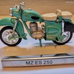 MZ ES 250 DDR (Atlas 7168102) 1: 24 green, Die Cast modell fotó