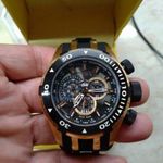 Invicta bolt chronograph quartz ffi óra dobozával fotó