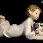 KÖNYVET OLVASÓ FIÚ KUTYÁVAL ... LLADRO PORCELÁN FIGURA X fotó