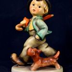 FIÚ ESERNYŐVEL KUTYÁVAL ... HIBÁTLAN GOEBEL - HUMMEL PORCELÁN FIGURA X fotó