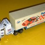 Matchbox CONVOY - Kenworth Aerodyne Racing Transporter "Puralator" fotó