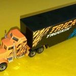 Matchbox CONVOY - Kenworth Aerodyne Racing Transporter "TRUCK TRUCKIN" fotó